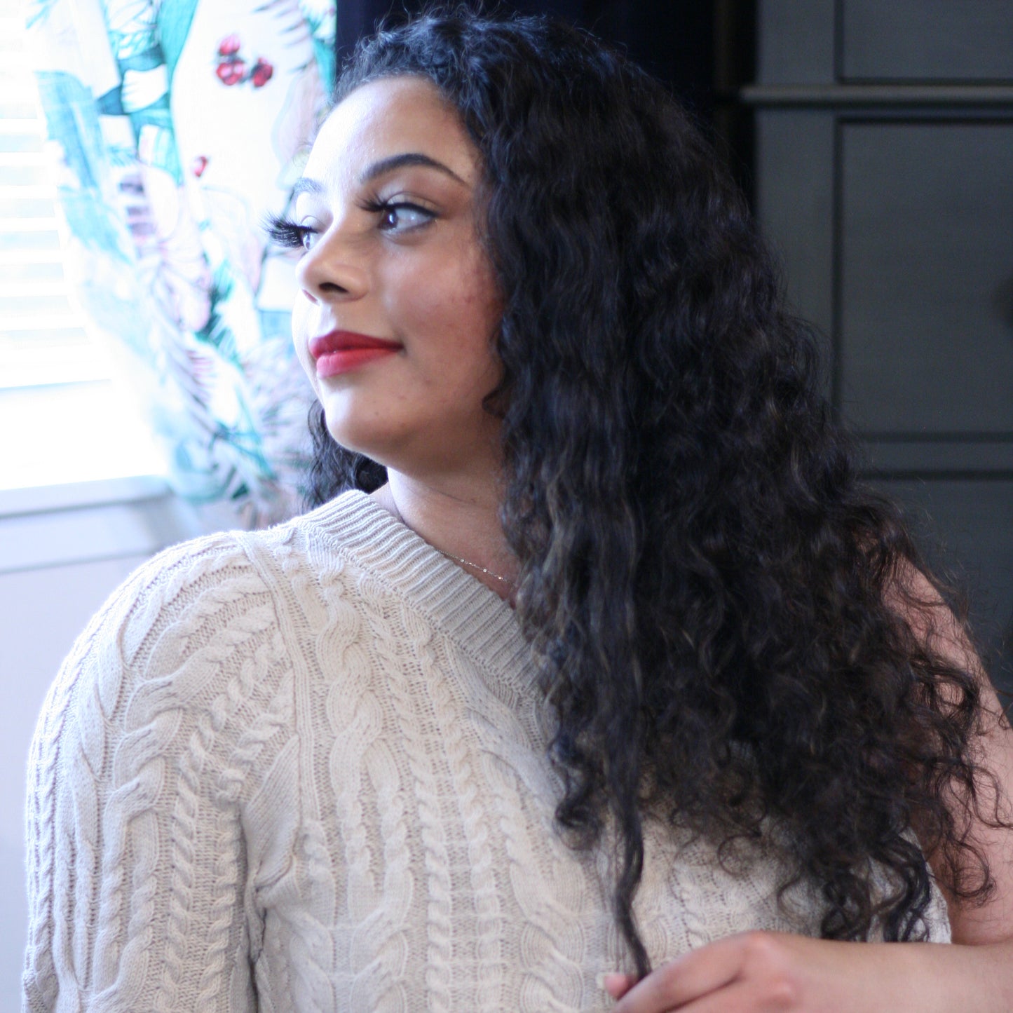 Mixed Strands Luxury Hair The Capelli Italian Curly #1B Dark Brown HD Lace Wig 13x6 13x4 100% Virgin Human Hair Extensions