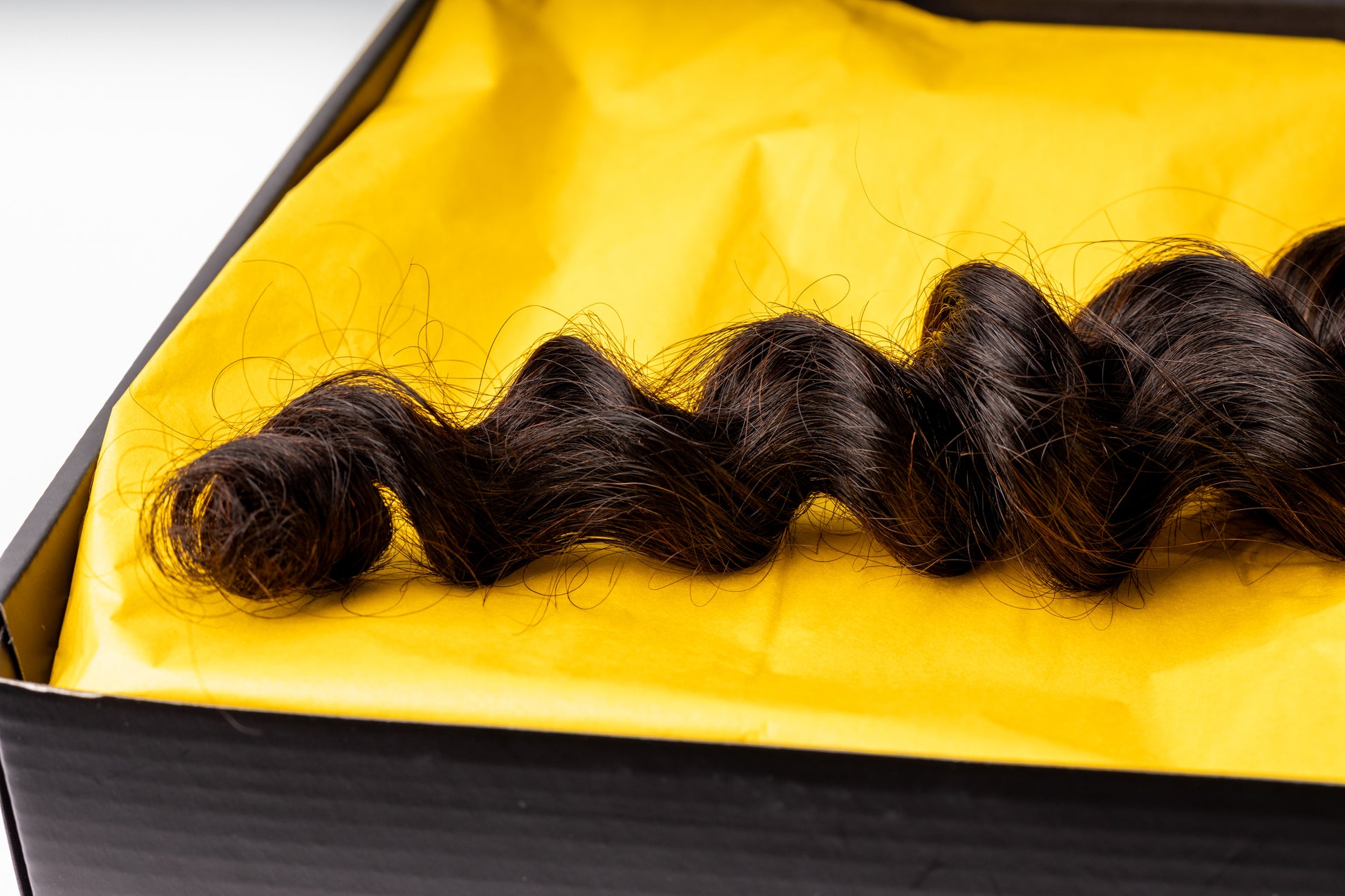 Mixed Strands Luxury Hair The Hollywood Loose Curl #1B Dark Brown Frontal HD 13x6 100% Virgin Human Hair Extensions