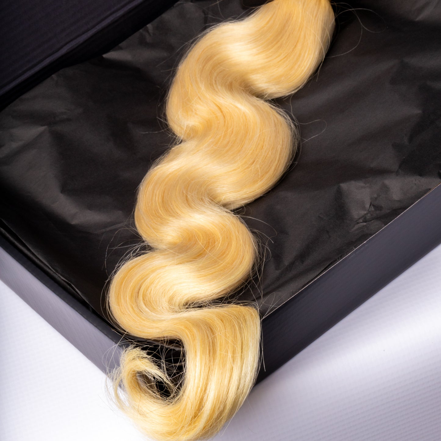 Mixed Strands Luxury Hair #613 Golden Blonde The Goldie Body Wave Weft Bundles 100% Virgin Human Hair Extensions.